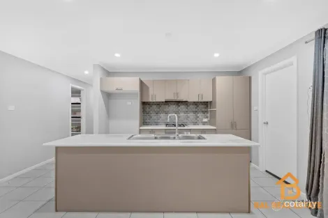 Property photo of 47 Lady Penrhyn Drive Wyndham Vale VIC 3024