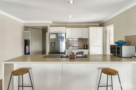 Property photo of 2 Redcedar Place Morayfield QLD 4506