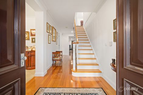 Property photo of 8 Pintail Close Bundoora VIC 3083