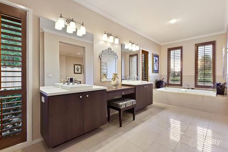 Property photo of 38 Westerfolds Terrace Caroline Springs VIC 3023