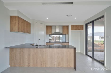 Property photo of 31 Vines Way Catherine Field NSW 2557