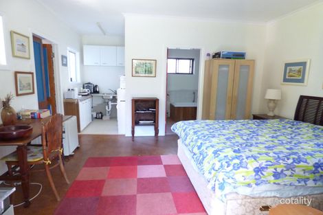 725 Mckinnon Dr, Cooroibah, QLD 4565