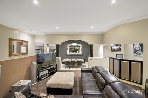 Property photo of 11 Montbrae Circuit Narre Warren North VIC 3804