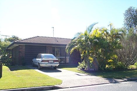 17 Pheasant St, Parrearra, QLD 4575