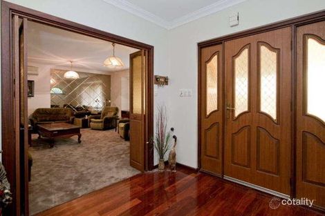 Property photo of 4 Aurora Grove Willetton WA 6155