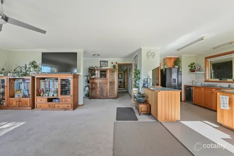 Property photo of 10 View Street St Helens TAS 7216