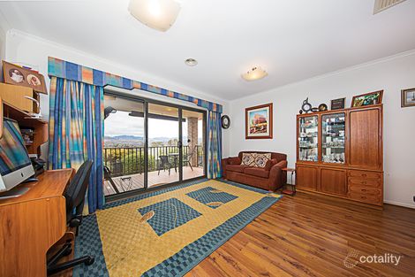 Property photo of 2/11 Florence Fuller Crescent Conder ACT 2906