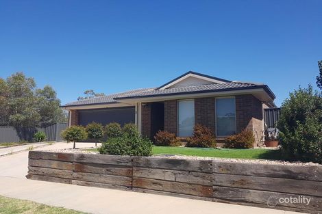 3 Peninsula Dr, Eaglehawk, VIC 3556