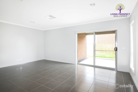 Property photo of 22 Coorabin Way Werribee VIC 3030