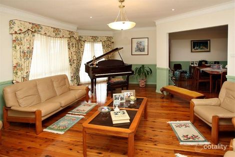 Property photo of 29 Oakhill Drive Castle Hill NSW 2154