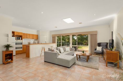 Property photo of 2 Evan Court Keilor VIC 3036