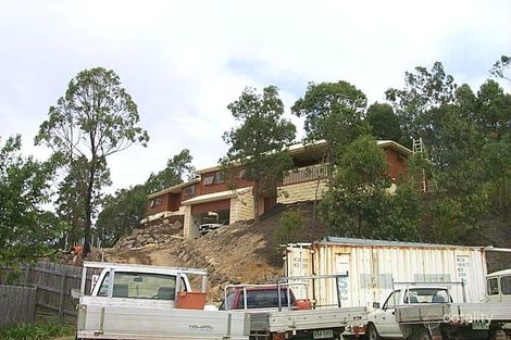 6 Tara Tce, Carrara, QLD 4211