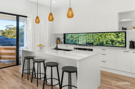 Property photo of 5 Burilla Close Bomaderry NSW 2541