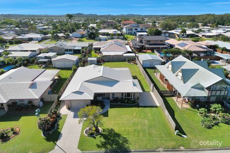 18 Lochmaben Ct, Beaconsfield, QLD 4740