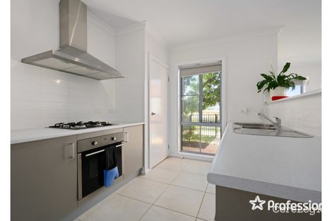 Property photo of 7 Gascoyne Lane West Wodonga VIC 3690