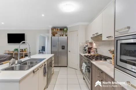 Property photo of 21 Ginger Crescent Griffin QLD 4503