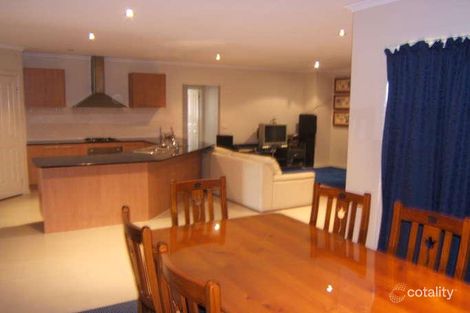 Property photo of 5 Deakin Place Sandhurst VIC 3977
