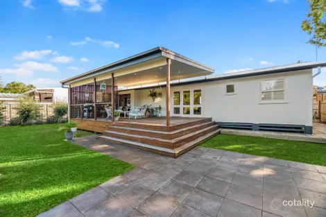 Property photo of 9 Echlin Street Labrador QLD 4215