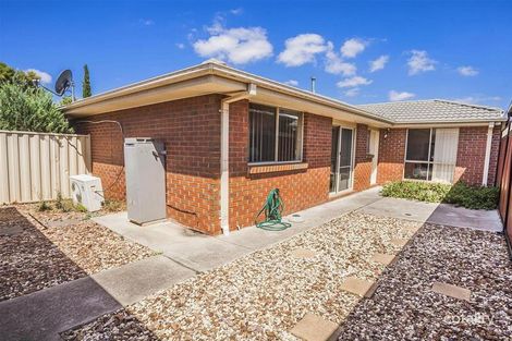 16b Lily Dr, Sydenham, VIC 3037