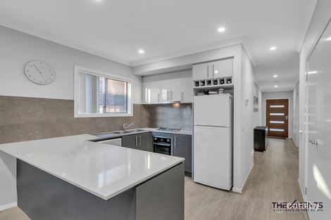 Property photo of 10 Commonwealth Drive Aintree VIC 3336
