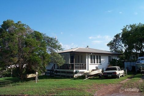 7 Chapman St, West Gladstone, QLD 4680