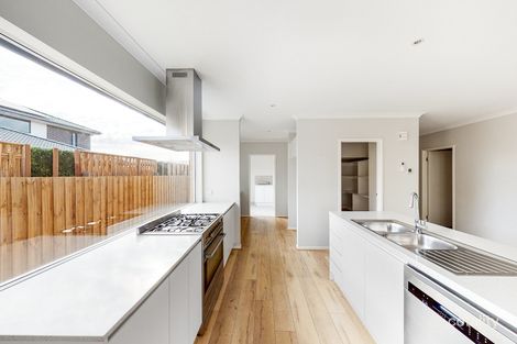 Property photo of 4 Wireless Drive Aintree VIC 3336