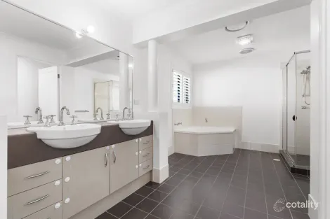 Property photo of 3 Raife Close Wellington Point QLD 4160