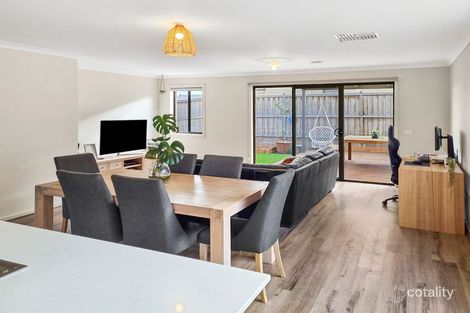 Property photo of 19 Compass Way Mount Duneed VIC 3217