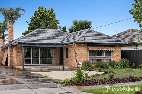 54 Railway Pde, Deer Park, VIC 3023