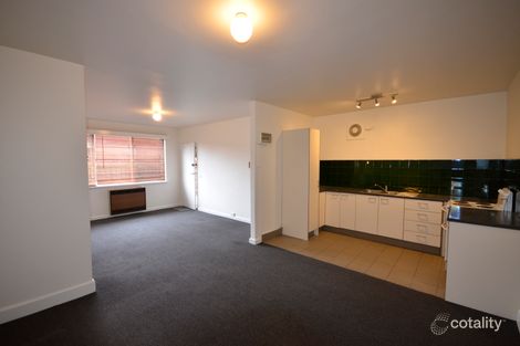 Property photo of 2/262 Barkly Street Fitzroy North VIC 3068
