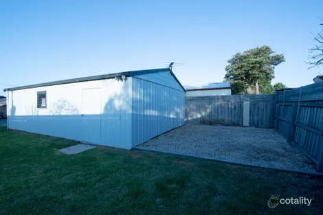 Property photo of 11 Cosmos Court Whittington VIC 3219