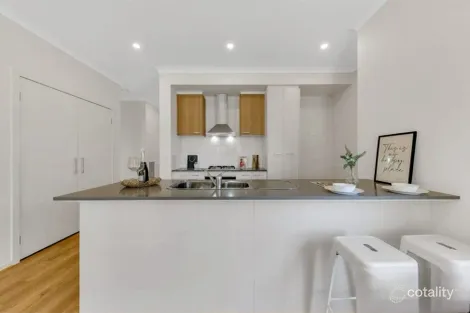 Property photo of 4 Clear Drive Tarneit VIC 3029