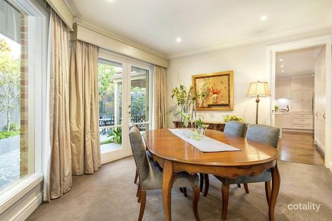 Property photo of 14 St Anthonys Place Kew VIC 3101