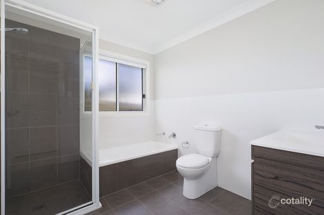 Property photo of 2/19A Gillies Street Rutherford NSW 2320
