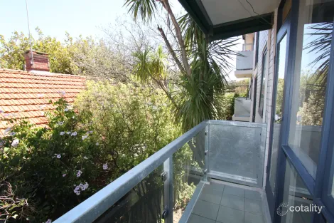 Property photo of 9/9 Wilton Grove Elwood VIC 3184