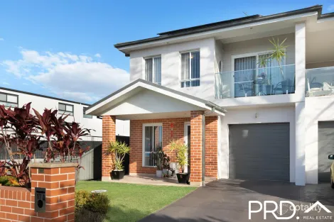 Property photo of 17A Edinburgh Drive Revesby Heights NSW 2212