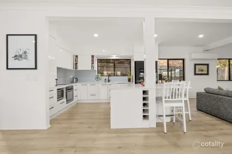 Property photo of 10 Farrell Place Boondall QLD 4034
