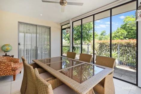 Property photo of 332/299 Napper Road Arundel QLD 4214