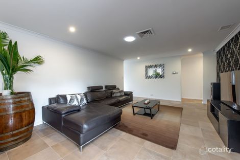 Property photo of 28 Faulkner Way Eden Hill WA 6054