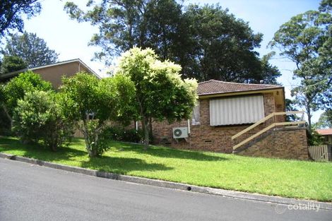 2 Somerset Cl, Wamberal, NSW 2260