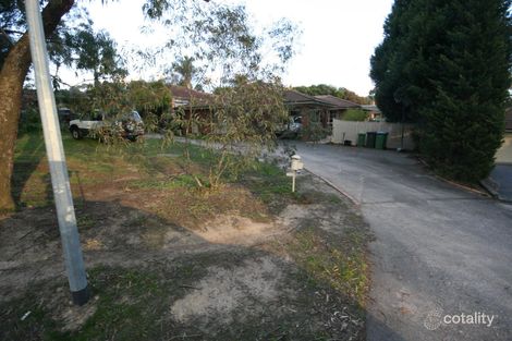 11 Lakeside Cres, Croydon Hills, VIC 3136