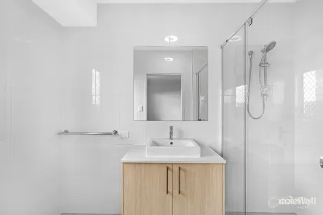 Property photo of 136 Westminster Boulevard Doolandella QLD 4077