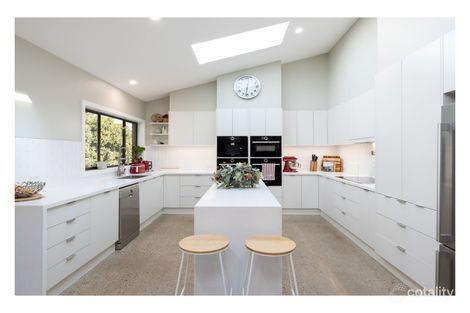 Property photo of 4 Joyce Place Lavington NSW 2641