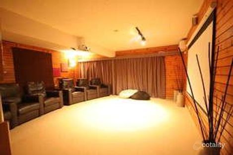 Property photo of 2 Cunningham Court Mount Ommaney QLD 4074