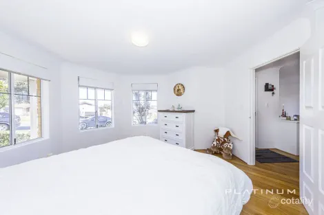 Property photo of 11 Cairnsmore Chase Kinross WA 6028