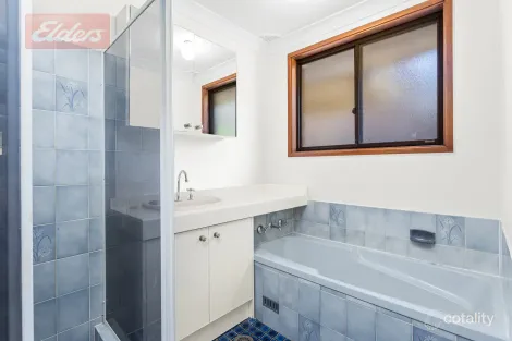 Property photo of 18 Tallowwood Close Alfords Point NSW 2234