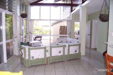 Property photo of 4/7 Hibiscus Lane Holloways Beach QLD 4878