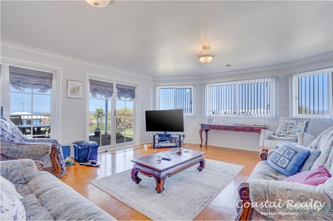 Property photo of 7 Wallaroo Street Coomba Park NSW 2428