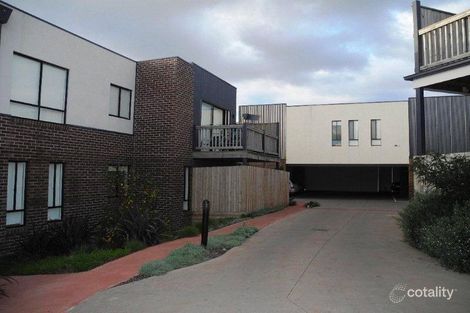 22/9 Petrea Pl, Harkness, VIC 3337