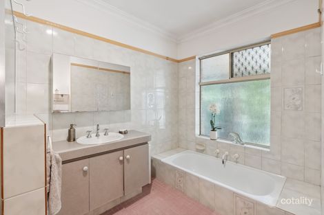 Property photo of 20 Wooloomooloo Road Greenmount WA 6056